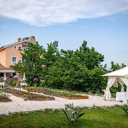 Villa Nada Lovran Bagian luar foto
