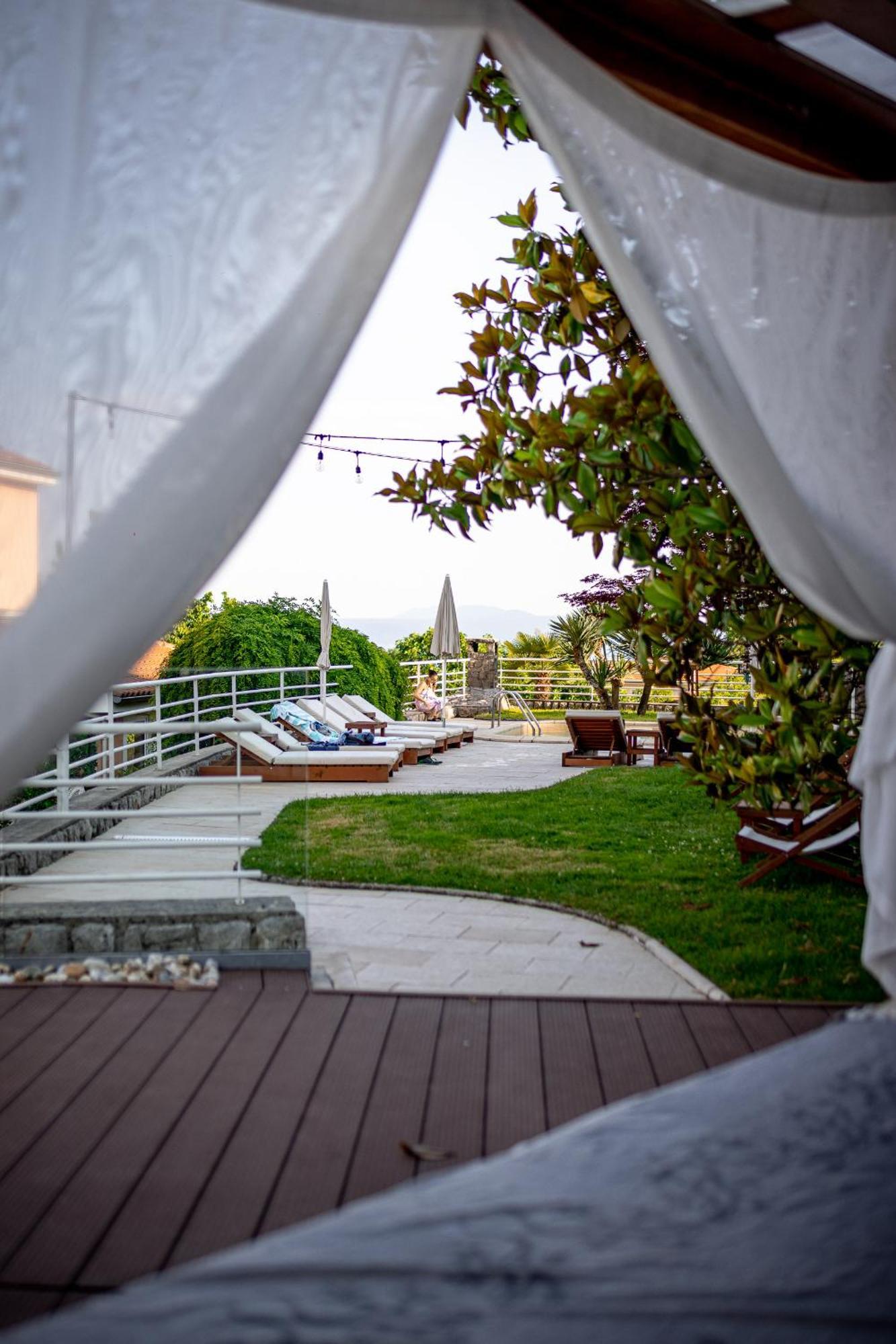 Villa Nada Lovran Bagian luar foto