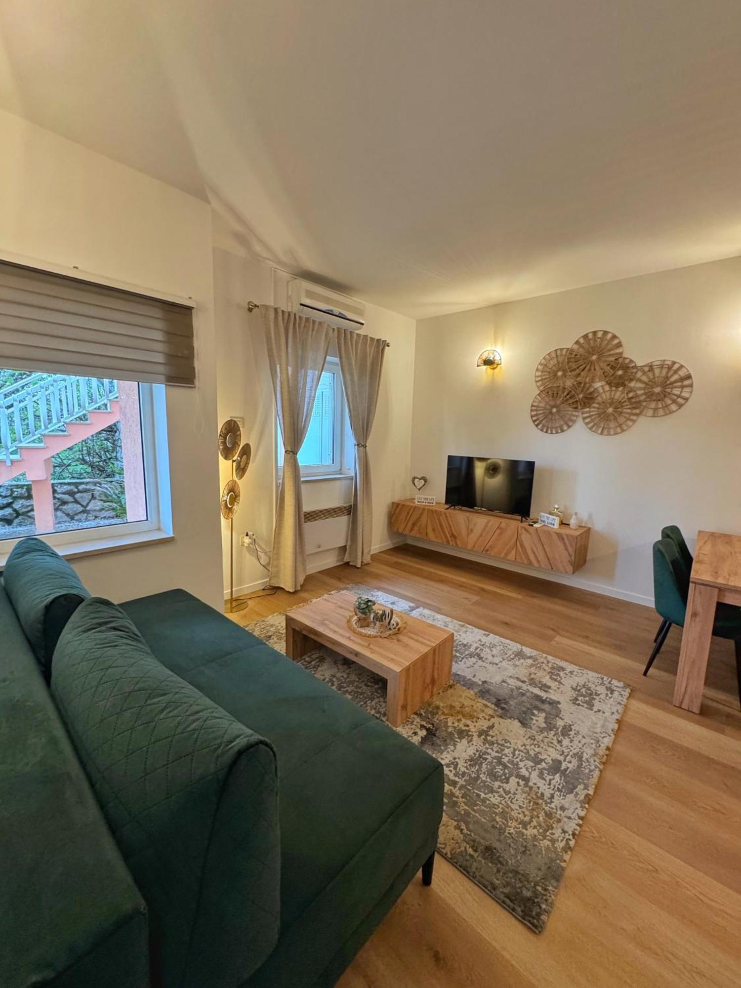 Villa Nada Lovran Bagian luar foto