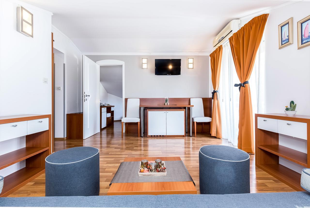 Villa Nada Lovran Bagian luar foto