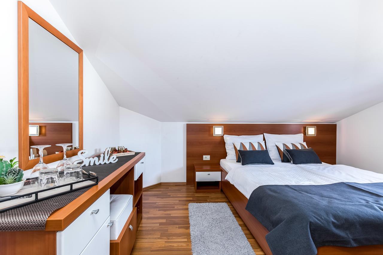 Villa Nada Lovran Bagian luar foto