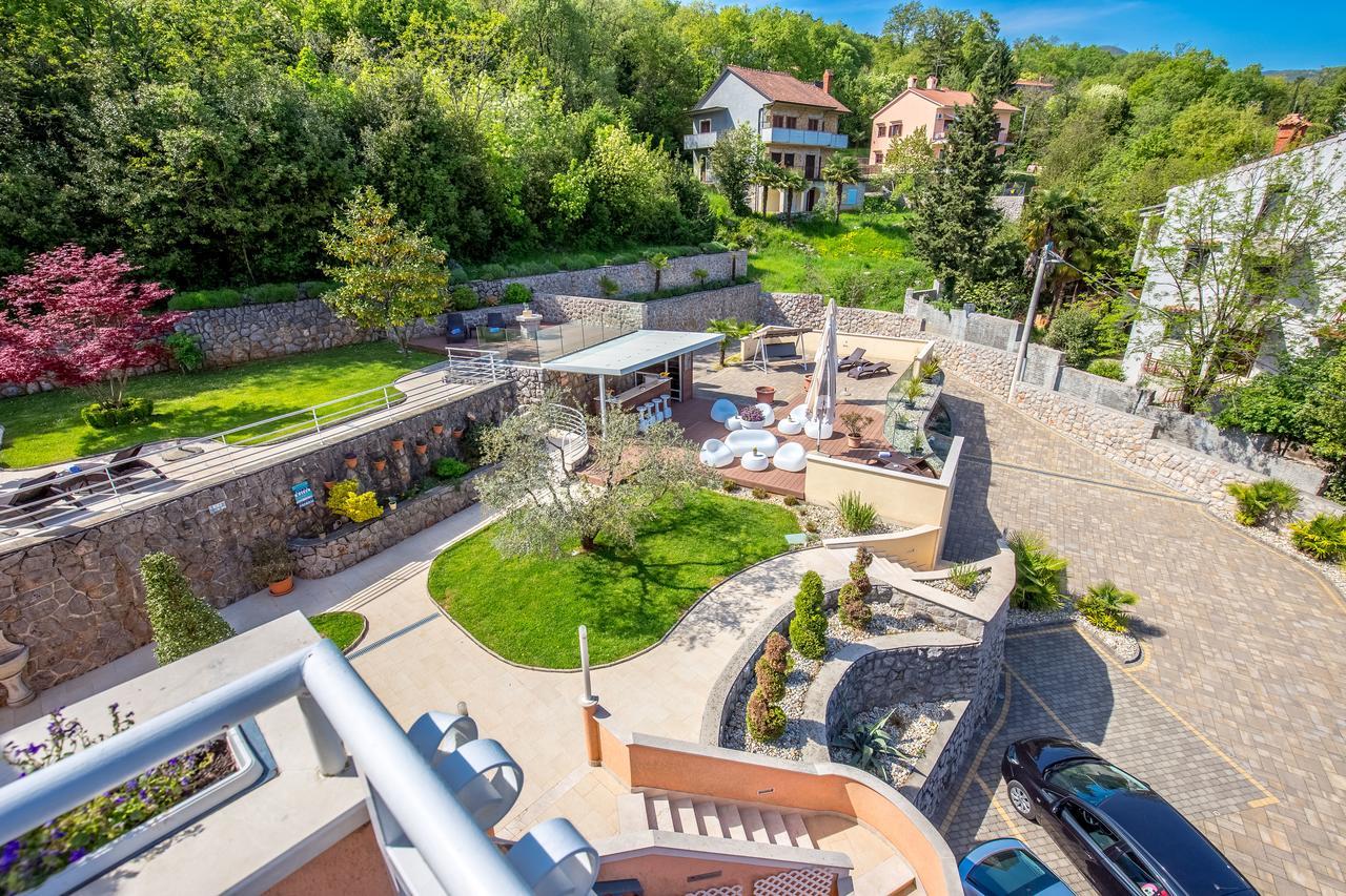 Villa Nada Lovran Bagian luar foto